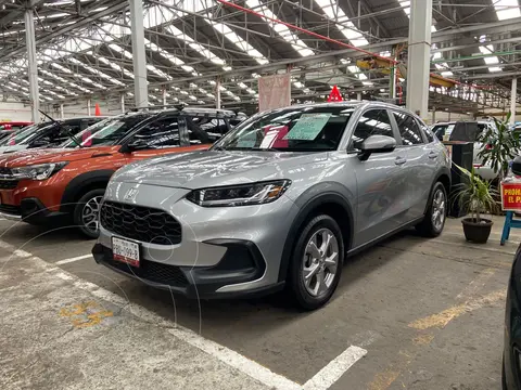 Honda HR-V Uniq Aut usado (2023) color Plata Lunar financiado en mensualidades(enganche $120,000 mensualidades desde $10,500)
