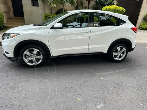 Honda HR-V Uniq Aut usado (2018) color Blanco precio $259,000