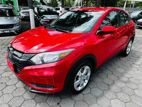 Honda HR-V Uniq usado (2016) color Rojo financiado en mensualidades(enganche $88,000 mensualidades desde $5,986)