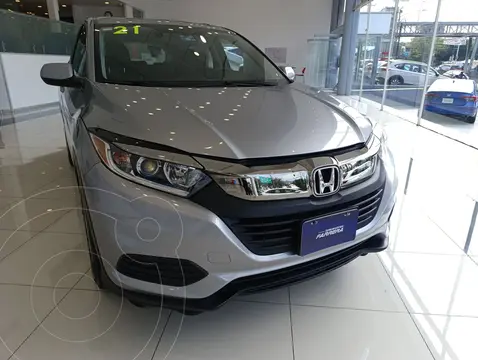 Honda HR-V Uniq usado (2021) color plateado precio $330,000