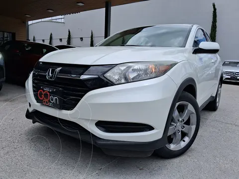 Honda HR-V Uniq Aut usado (2018) color Blanco financiado en mensualidades(enganche $86,000 mensualidades desde $4,988)
