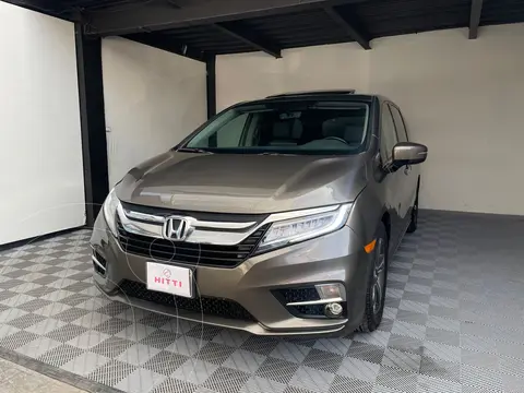 Honda Odyssey Touring usado (2020) color caf precio $529,000