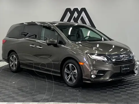 Honda Odyssey Touring usado (2019) color Gris Oscuro precio $419,999