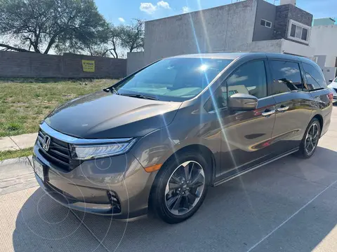 Honda Odyssey Touring usado (2022) color Acero precio $835,000