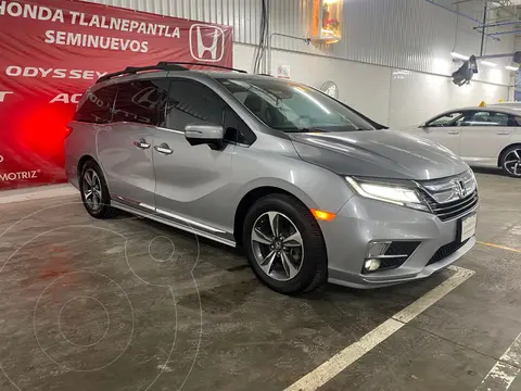 Honda Odyssey Touring usado (2019) color plateado precio $616,900