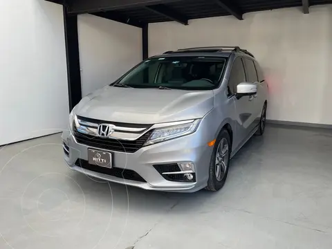 Honda Odyssey Touring usado (2018) color Plata Lunar financiado en mensualidades(enganche $108,800)