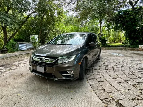 Honda Odyssey Touring usado (2018) color Gris Oscuro precio $528,000