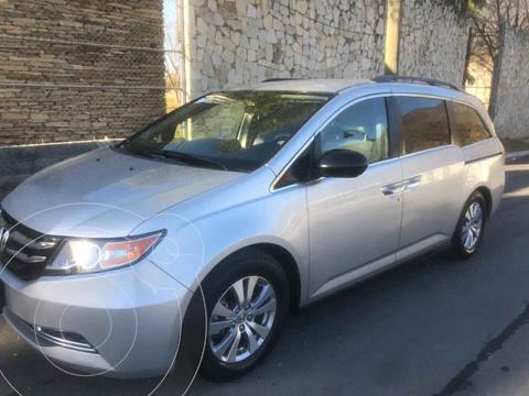 foto Honda Odyssey LX usado (2014) color Plata precio $229,000