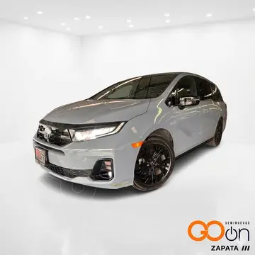 Honda Odyssey BLACK EDITTION usado (2025) color HONGRIS SONICO precio $905,000