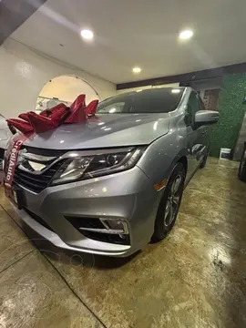 Honda Odyssey EXL usado (2018) color plateado precio $510,000