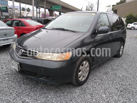 foto Honda Odyssey EX usado (2003) color Gris precio $75,000