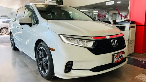 Honda Odyssey Touring usado (2022) color Blanco financiado en mensualidades(enganche $290,427 mensualidades desde $15,612)