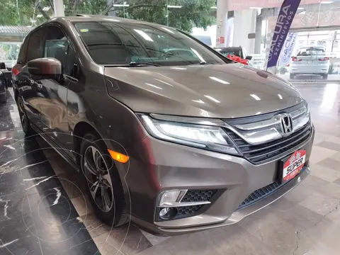 Honda Odyssey Touring usado (2018) color caf precio $529,000