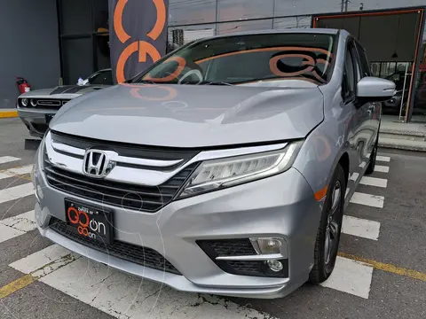 Honda Odyssey Touring usado (2019) color plateado financiado en mensualidades(enganche $134,888 mensualidades desde $10,315)