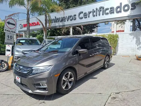 Honda Odyssey Touring usado (2018) color Cafe precio $518,000