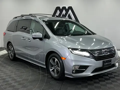 Honda Odyssey Touring usado (2020) color plateado precio $449,999