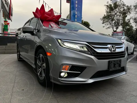 Honda Odyssey Touring usado (2019) color plateado precio $495,000