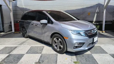 Honda Odyssey Touring usado (2019) color plateado precio $465,000