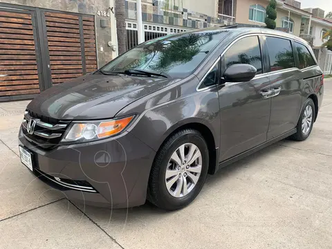 foto Honda Odyssey Touring usado (2016) color Gris Humo precio $279,000