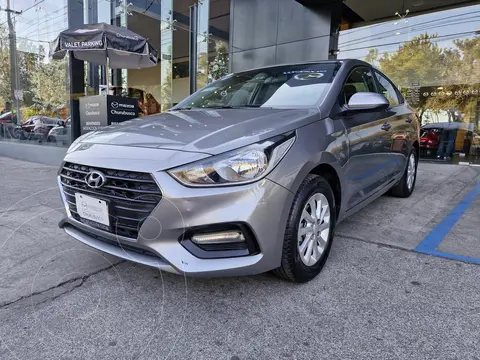 Hyundai Accent Sedan MID usado (2022) color Gris precio $257,000