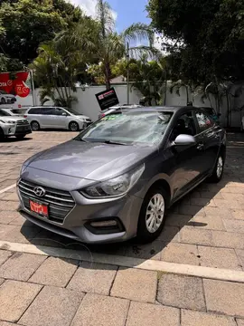 Hyundai Accent Sedan GL Mid usado (2018) color Gris precio $195,000