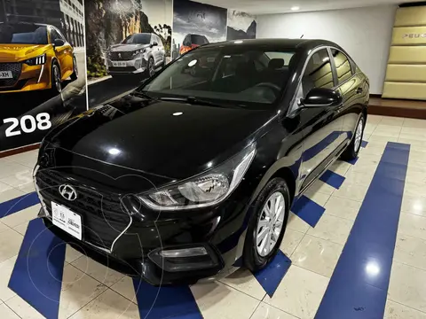 Hyundai Accent Sedan MID Aut usado (2021) color Negro precio $250,000