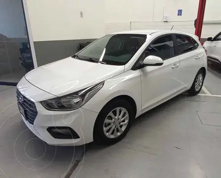 Hyundai Accent Sedan GL Mid usado (2019) color Blanco precio $249,000