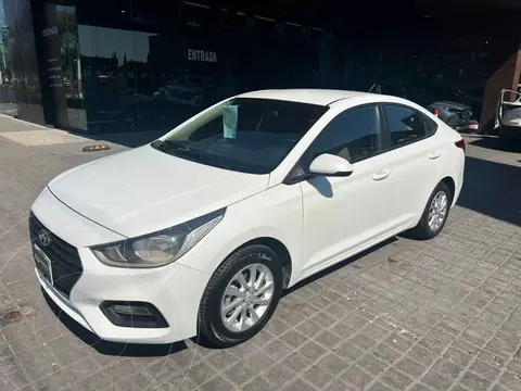 foto Hyundai Accent Sedán MID usado (2022) color Blanco precio $249,000