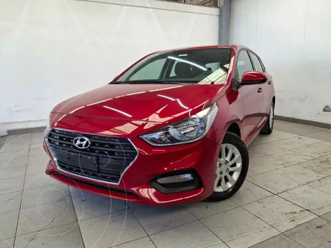 Hyundai Accent Sedan MID Aut usado (2022) color Rojo financiado en mensualidades(enganche $65,400 mensualidades desde $5,614)