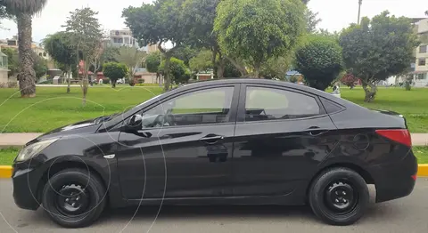 Hyundai Accent Sedan 1.4L GL usado (2015) color Negro precio u$s8,200