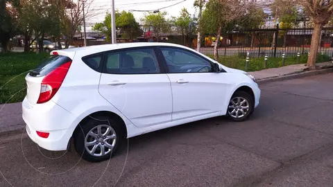 Hyundai Accent 1.4 GL Ac Plus usado (2014) color Blanco precio $6.500.000