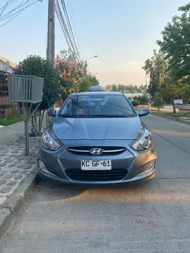 Hyundai Accent 1.4 GL Ac usado (2018) color Gris precio $9.850.000