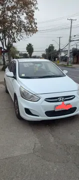 Hyundai Accent 1.4L GL usado (2015) color Blanco precio $6.000.000
