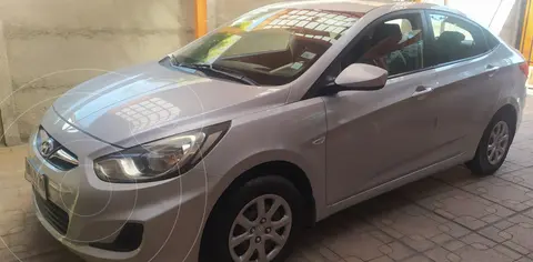 Hyundai Accent 1.4 GL Ac usado (2014) color Plata precio $7.550.000