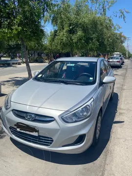 Hyundai Accent 1.4 GL usado (2016) color Plata precio $6.500.000