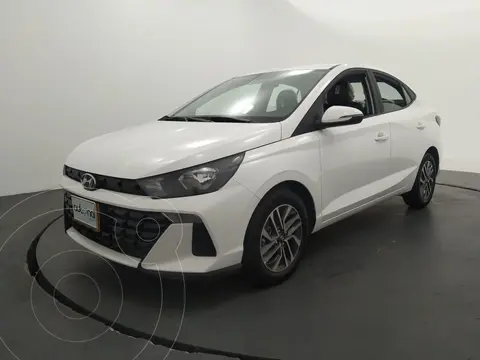 Hyundai Accent Advance AT usado (2023) color Blanco precio $73.490.000
