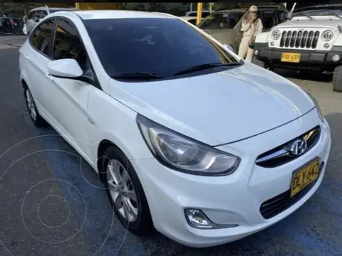Hyundai Accent GLS 1.5L usado (2013) color Blanco precio $40.500.000