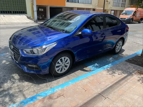 Hyundai Accent GL Aut usado (2022) color Azul precio $235,000
