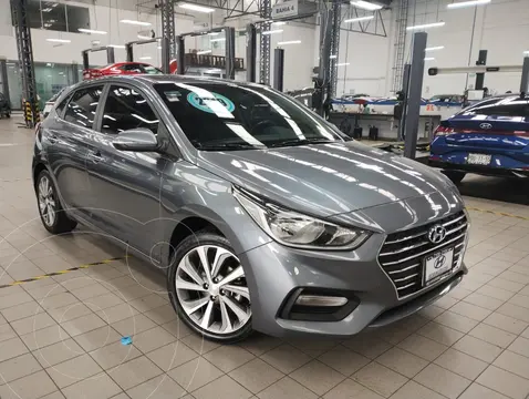 foto Hyundai Accent HB GLS Aut usado (2019) color Gris precio $295,000