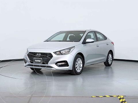 Hyundai Accent HB GL Mid Aut usado (2018) color Plata precio $256,999