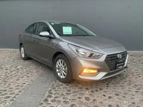 foto Hyundai Accent MID Aut usado (2022) color Gris precio $285,000