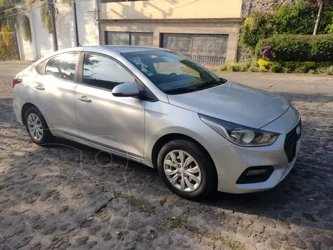 foto Hyundai Accent GL usado (2021) color Plata precio $215,000
