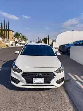 Hyundai Accent MID Aut usado (2019) color Blanco precio $210,000