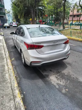 Hyundai Accent MID usado (2022) precio $195,000