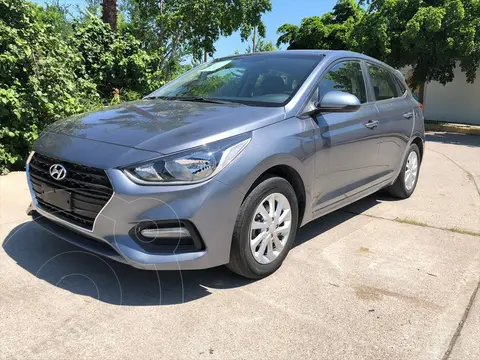 Hyundai Accent GL TA usado (2020) color Gris precio $215,000