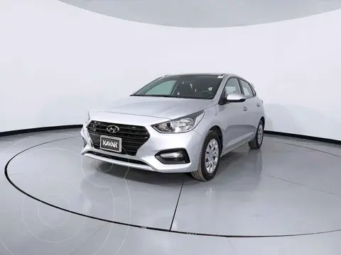 Hyundai Accent GL usado (2021) color Plata precio $263,999