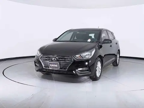Hyundai Accent HB GL Mid usado (2018) color Negro precio $240,999