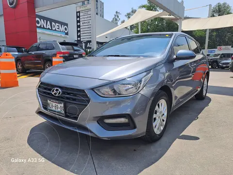 Hyundai Accent HB GL Mid Aut usado (2018) color Gris precio $235,000