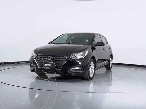 Hyundai Accent HB GL Mid Aut usado (2018) color Negro precio $260,999