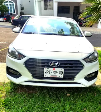 Hyundai Accent HB GL usado (2018) color Blanco precio $213,000